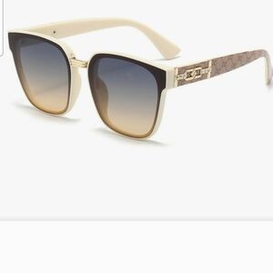 LINFEMAND sunglasses in cream frames.